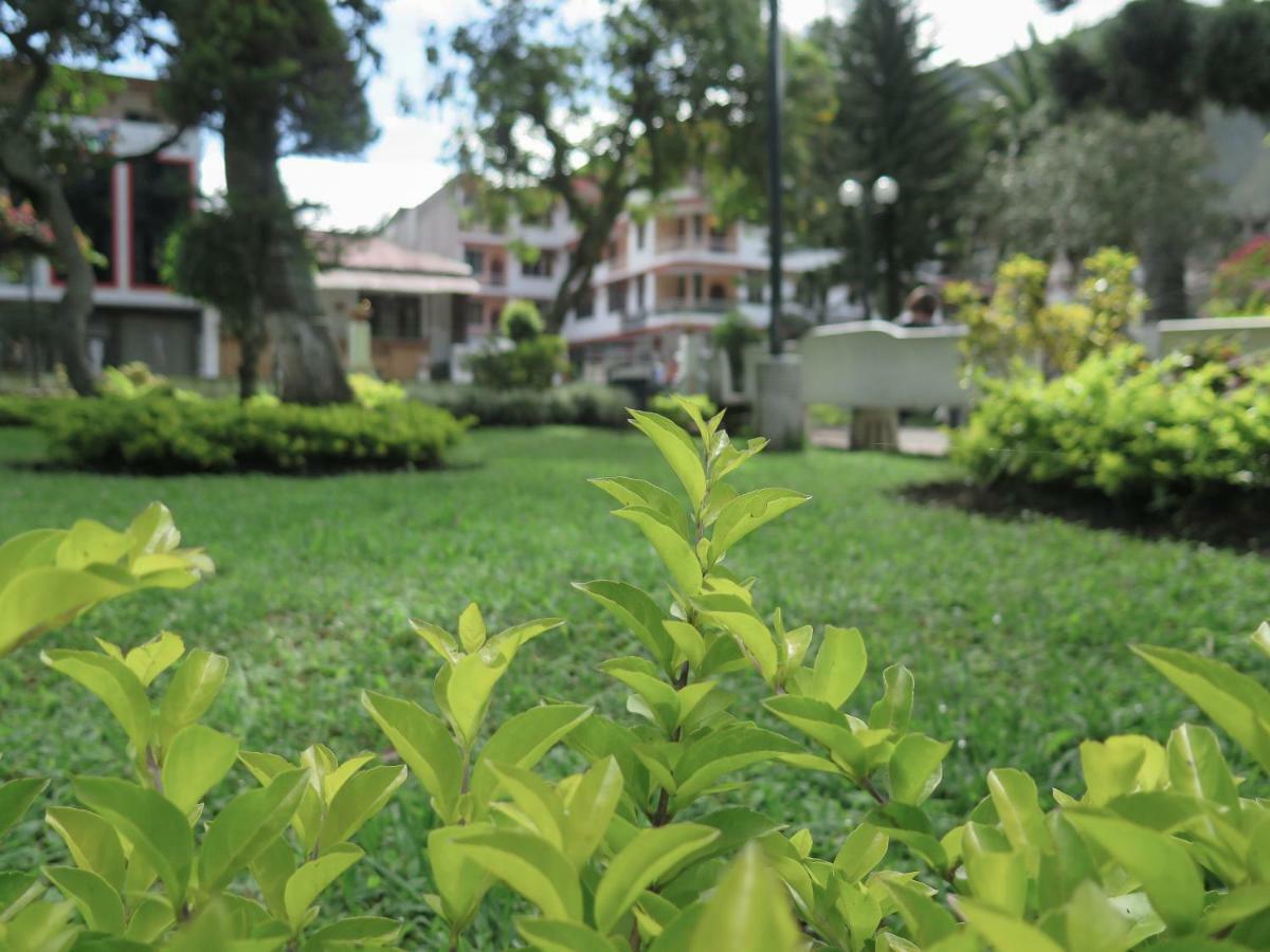 Hotel Flor De Oriente Baños Dış mekan fotoğraf