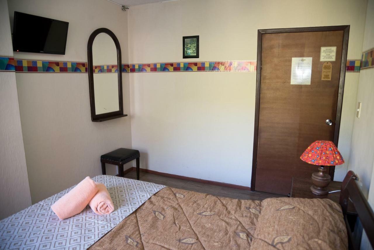 Hotel Flor De Oriente Baños Dış mekan fotoğraf